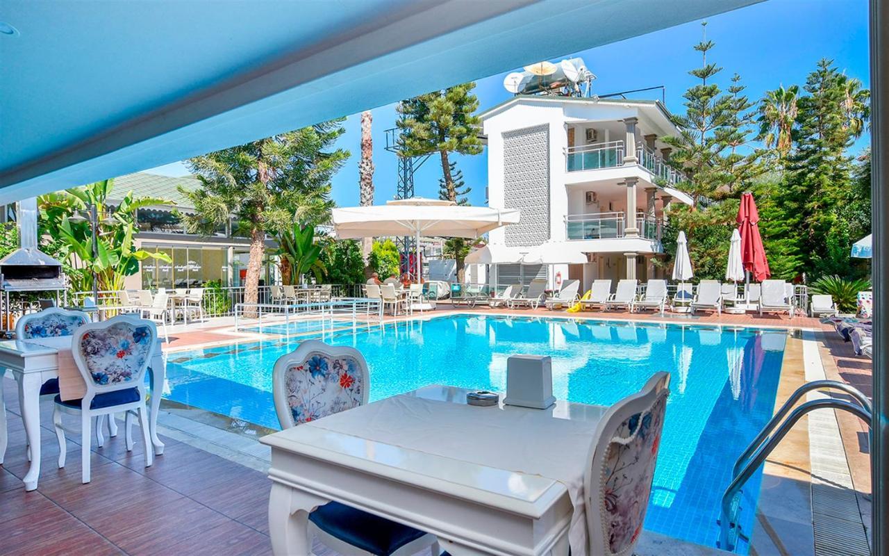 Clover Magic Altinkum Park Hotel Side Exterior photo