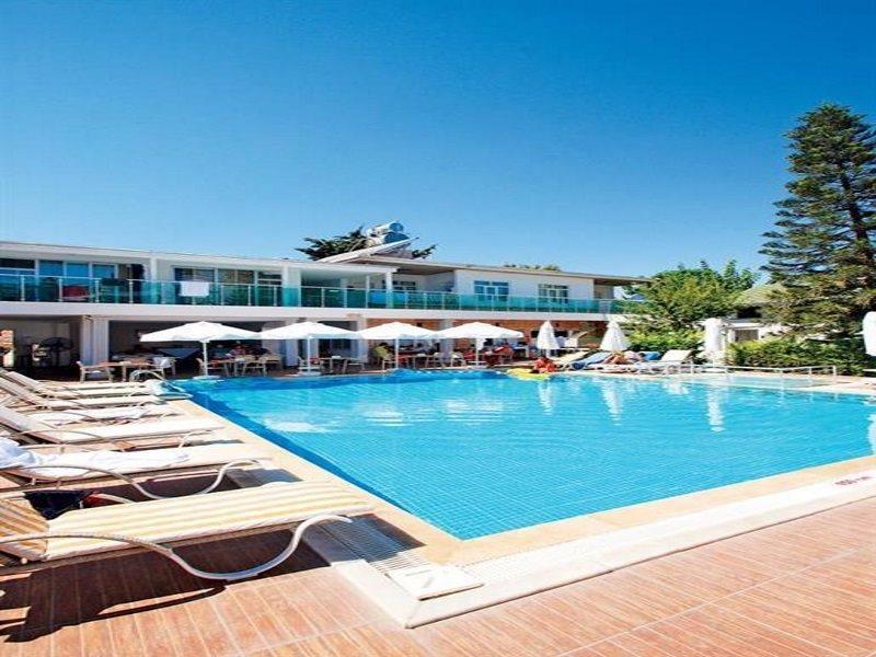 Clover Magic Altinkum Park Hotel Side Exterior photo